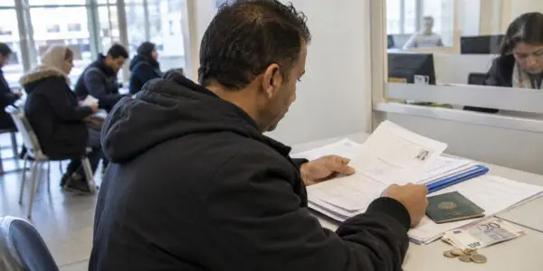 Algériens de France : attention aux 180 € de frais lors du renouvellement du titre de séjour