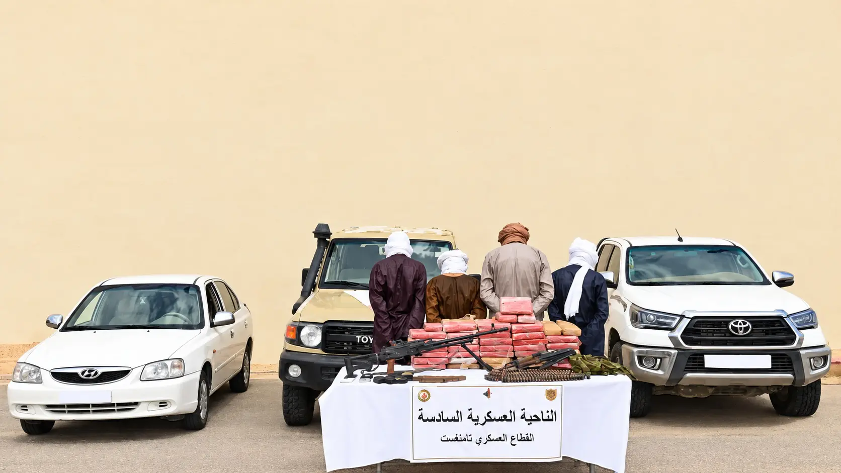 Cocaïne, Kalachnikov, mitrailleuse : l’ANP stoppe un convoi à Tamanrasset