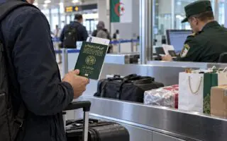 Retour en Algérie : téléphones exemptés, or déclaré dès 1 000 €, les règles de la douane