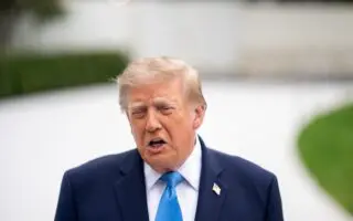 3 000 dollars offerts aux enfants migrants : la nouvelle politique migratoire de Trump