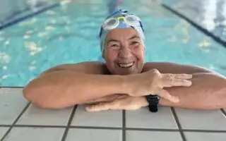 À 67 ans, elle traverse la Manche à la nage : l’exploit de l’Algérienne Salima Bouayad Agha
