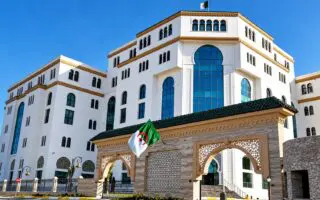 Liberté de culte en Algérie : le ministère des Affaires religieuses réagit aux « fausses informations »
