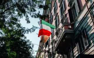 8 000 € pour étudier en Italie : les étudiants algériens concernés par cette bourse