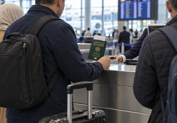 Redevance ANAC sur les billets d’avion : c’est quoi, combien ça coûte et qui la paie ?