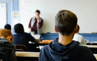Vacances scolaires 2026-2027 : après la rentrée du 21 septembre, ce que l&rsquo;on sait du calendrier