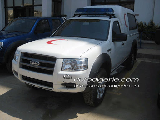 Elsecom-Motors propose le Ranger 4X4 ambulance