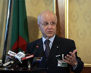 Algérie-Egypte : Medelci convoque l’ambassadeur égyptien