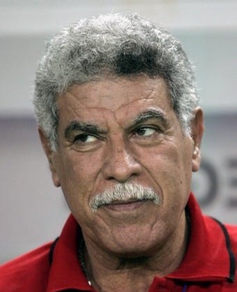 Hassan Shehata maintenu, des primes pour les joueurs