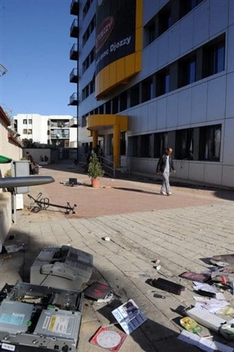 L’antenne de Djezzy et un hôtel saccagés à Aïn Defla