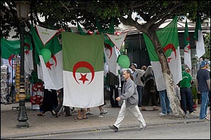 Les Algériens en quête de souvenirs avant le qualificatif au Mondial