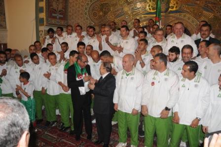 Mohamed Mecherara rend hommage au président de la République : «Bouteflika est le 12e homme de l&rsquo;EN»