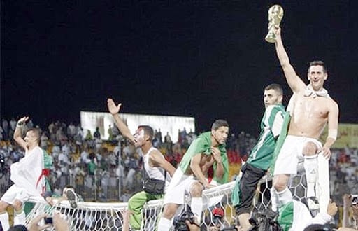 Nos héros offrent la qualification pour le mondial-2010 au peuple algérien, MERCI !
