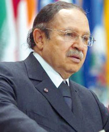 Élections : Abdelaziz Bouteflika réélu président de la République