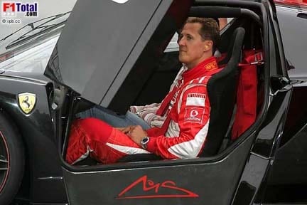 F1: Michael Schumacher va rouler avec Mercedes en 2010