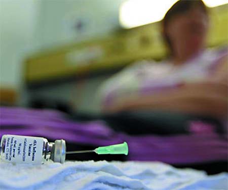 Grippe A : Le vaccin de la grippe porcine bloqué