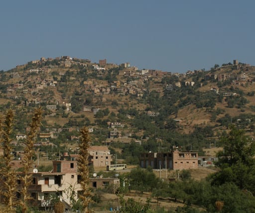 Ouadhias (Tizi Ouzou) Des citoyens forcent un faux-barrage