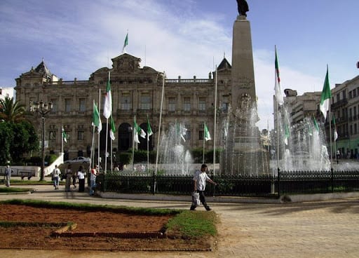 Un budget primitif pour 2010 de l’APC d’Oran : 323 milliards de centimes alloués