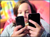 Allo, promos, ados : Les jeunes accros du portable et Les offres d’opérateurs
