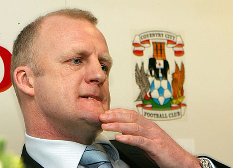 Angleterre: le Nord-Irlandais Iain Dowie nouvel entraîneur de Hull City