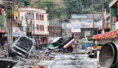 Après un séisme dévastateur, Plus de 700 morts au Chili