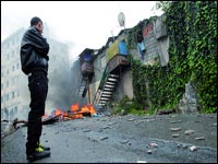 Emeutes à Château-Cassé (Boulevard des martyrs) à Alger Les habitants demandent à être relogés