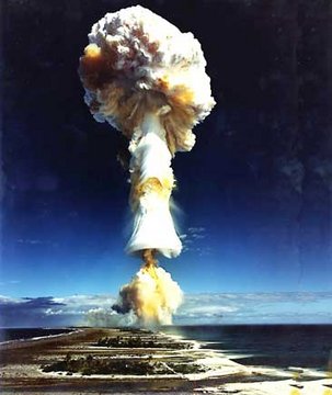 Essais nucléaires en Algérie : D’ex-militaires français appellent à la levée du Secret-défense