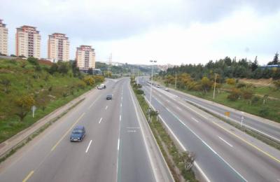 L’autoroute est-ouest: réalisation prochaine de stations services provisoires