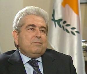 Le président chypriote réduit son salaire et celui de ses ministres