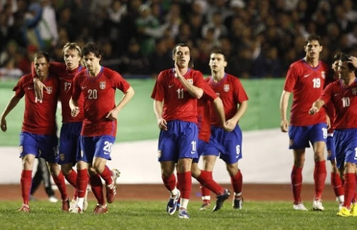 Les Serbes ont fait des réserves sur la pelouse du 5-Juillet