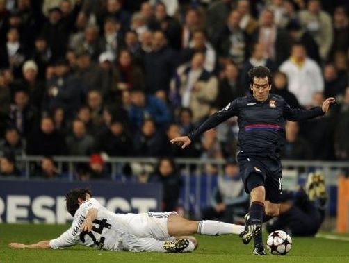 Ligue des champions: Lyon se paie le Real Madrid, Manchester balaie Milan