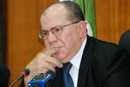 L’Intersyndicale des praticiens de la santé publique dénonce «Barkat menace de recourir à la répression»