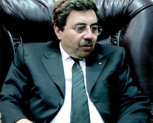 Lutte contre le blanchiment d’argent, La douane se branche aux banques