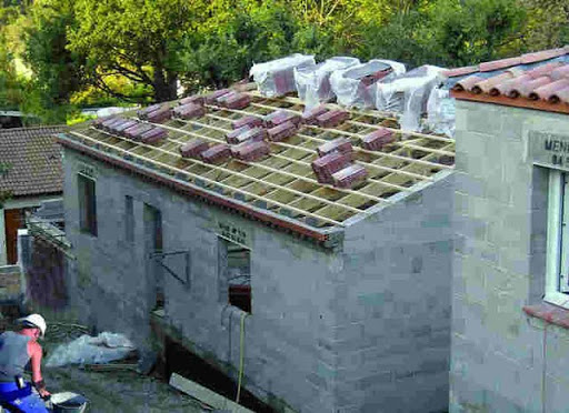 Malgré la mise en application du nouveau décret de 2008, 100 000 nouvelles constructions inachevées