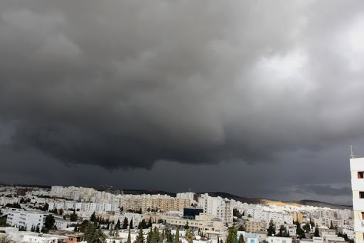 Pluies, grêle et rafales de vent, prévus dans le nord du pays durant les prochaines 48 heures