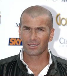 Zinedine Zidane parrain de la Star Ac’ du foot