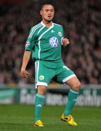 Après l’élimination de Wolfsburg en Europa League…, Ziani fait plier Köstner