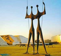 Architecture. Brasilia, cinquante ans après : L’avenir dessiné