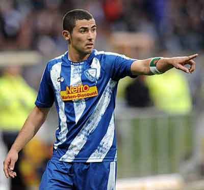 Galatasaray négocie avec Bochum pour son transfert, Rijkaard veut Anatar Yahia