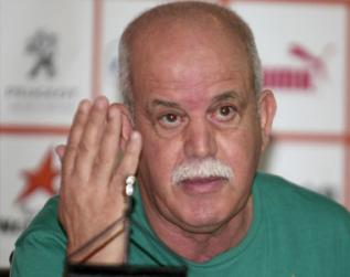 Il met fin aux rumeurs concernant le milieu de terrain de Wolverhampton, Saâdane : «Je suis en contact permanant avec Gu