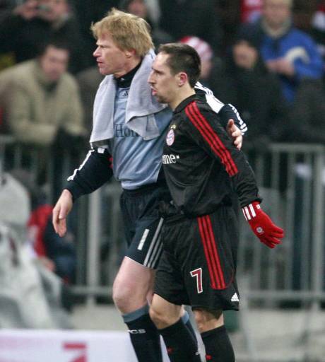 Kahn «Le Bayern ferait mieux de vendre Ribéry»