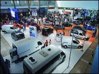 Le véhicule neuf fait de la résistance