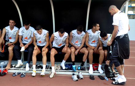 L&rsquo;EN sur le banc de touche