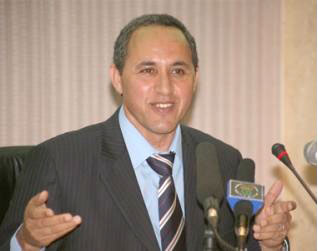 Révision du code de l’information : Mihoubi associe journalistes et éditeurs