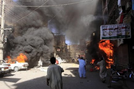 Série d&rsquo;explosions à Peshawar (Pakistan)