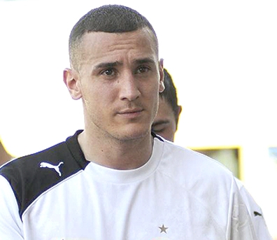 Yebda touché aux adducteurs