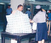 2 militaires arrêtés et 17 douaniers entendus