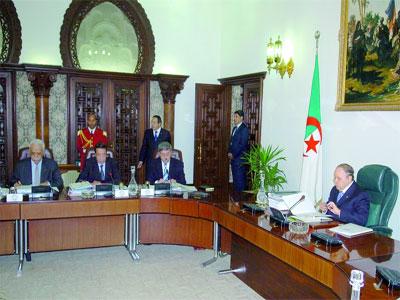 286 milliards de dollars d’investissements publics