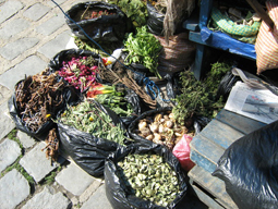 Béjaïa, exploitant la détresse des malades : De dangereux produits proposés à la vente