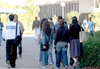 Charte universitaire : Effective à partir de la prochaine rentrée