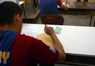 Enseignement à distance : 273.491 candidats passent leurs examens